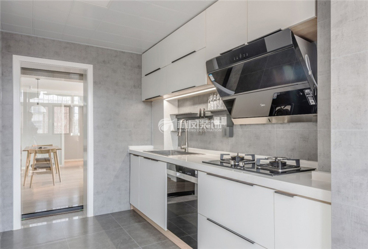 淺色廚房設(shè)計裝修效果圖 淺色廚房設(shè)計裝修效果圖